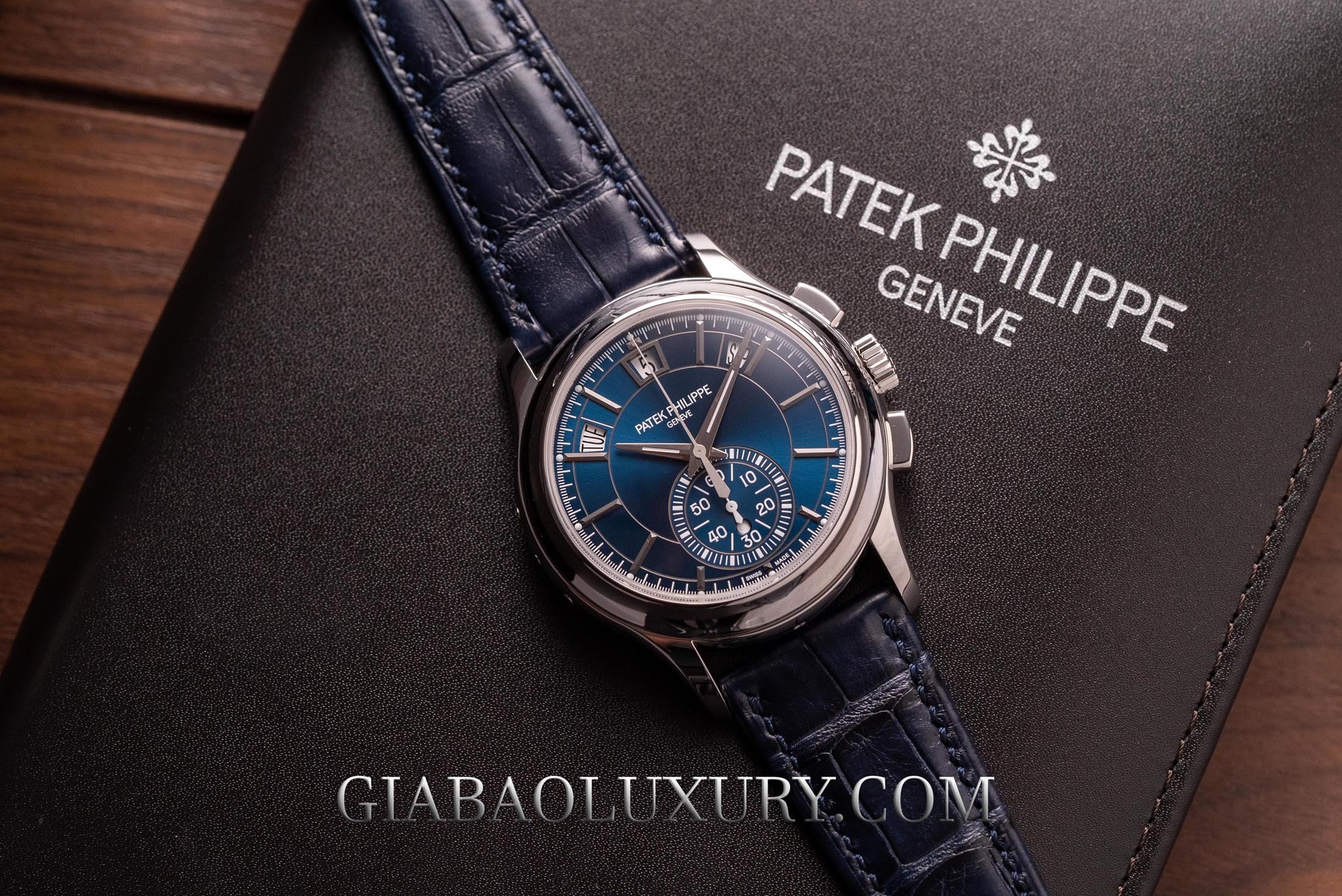 Review đồng hồ Patek Philippe Complications 5905P