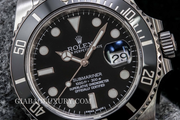 Review đồng hồ Rolex Submariner Date 116610LN
