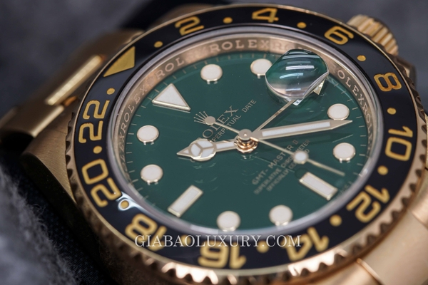 Review đồng hồ Rolex GMT-Master II 116718LN
