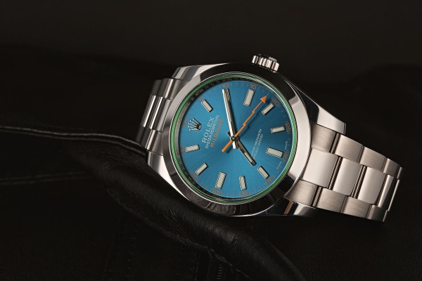 Hướng dẫn mua đồng hồ Rolex Milgauss mới nhất 2020