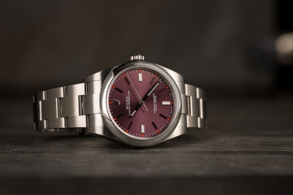Đồng hồ Rolex unisex – Đam mê bất tận của nam giới lẫn nữ giới