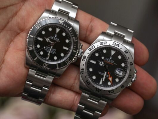 So sánh đồng hồ Rolex Explorer II 216570 và Submariner No Date 114060