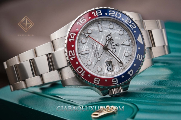 Review đồng hồ Rolex GMT-Master II 126719BLRO trực tiếp tại Việt Nam