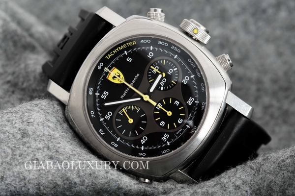 Review đồng hồ Panerai Ferrari Scuderia Rattrapante Chronograph