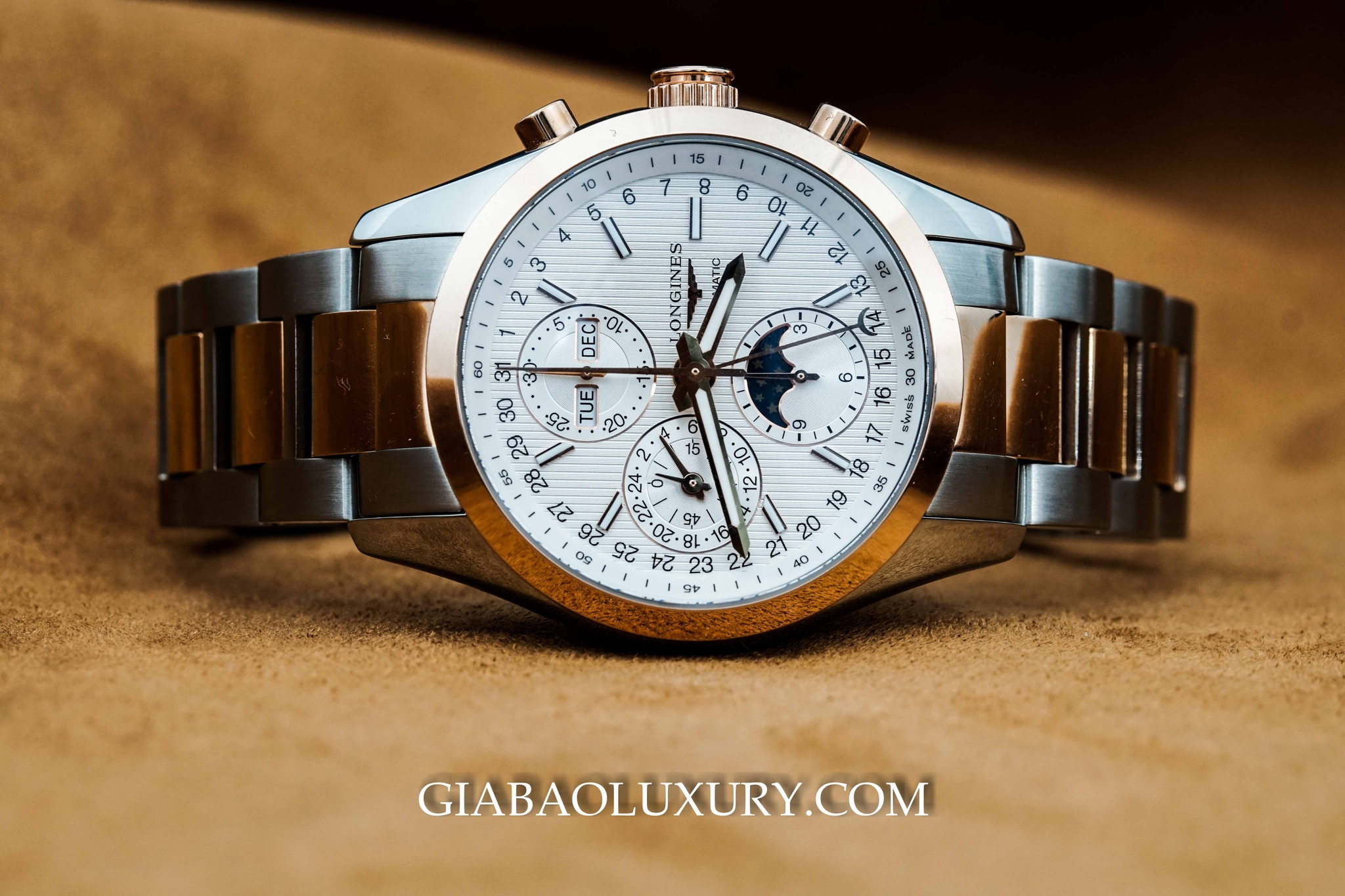 đồng hồ Longines Conquest Classic Chronograph Moonphase