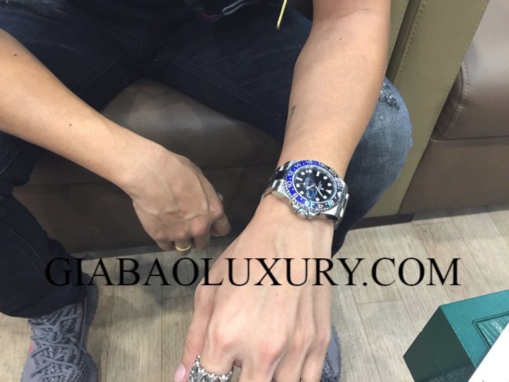 Lời cám ơn tới khách hàng - Anh Nam tới cửa hàng giao lưu chiếc đồng hồ Rolex Batman Gmt Master II 116710BLNR
