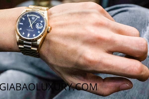 Lời cám ơn tới khách hàng – Anh Hùng mua đồng hồ Rolex Day-Date 18238